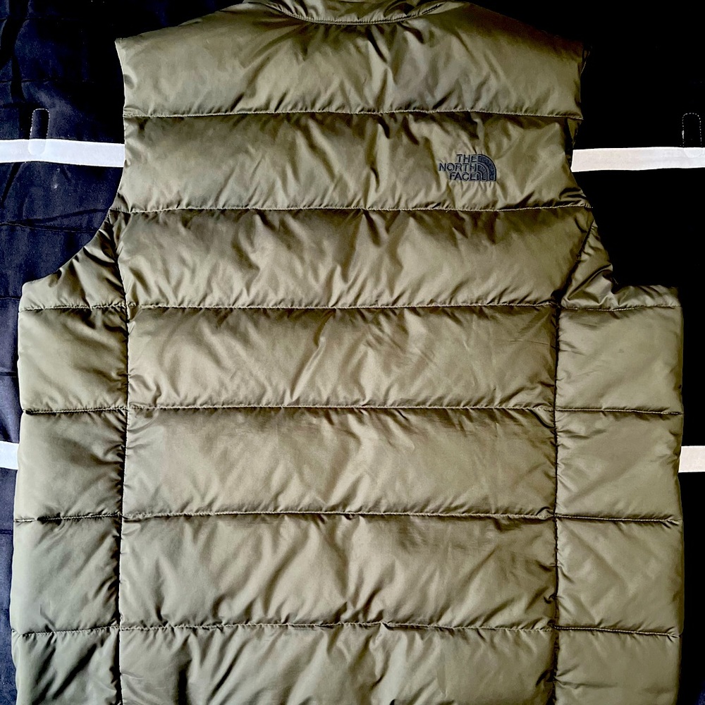 The Northface Mens XL Camo 550 Vest